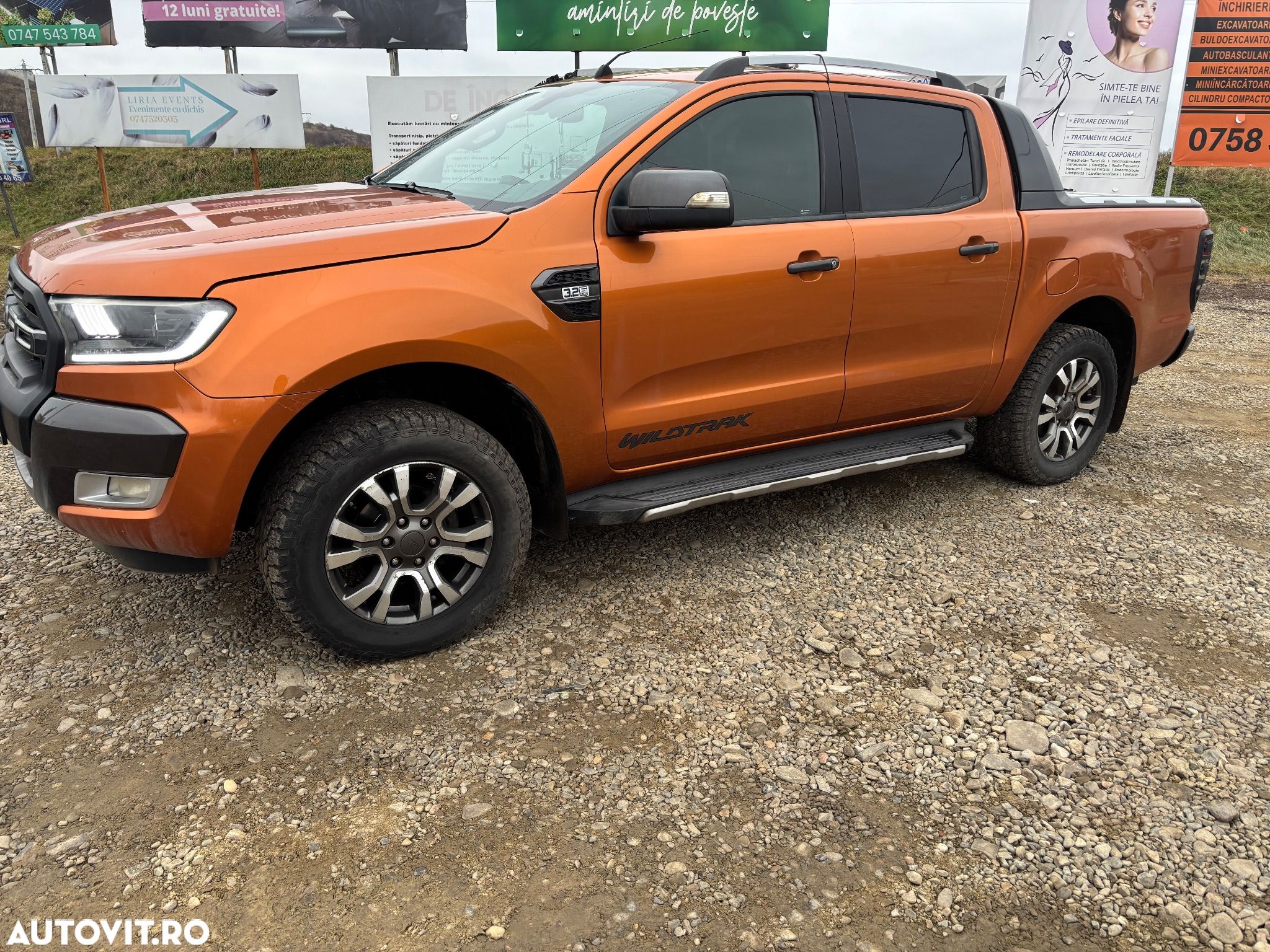 Ford Ranger Pick-Up 3.2 TDCi 4x4 Cabina Dubla WILDTRACK Aut. - 1
