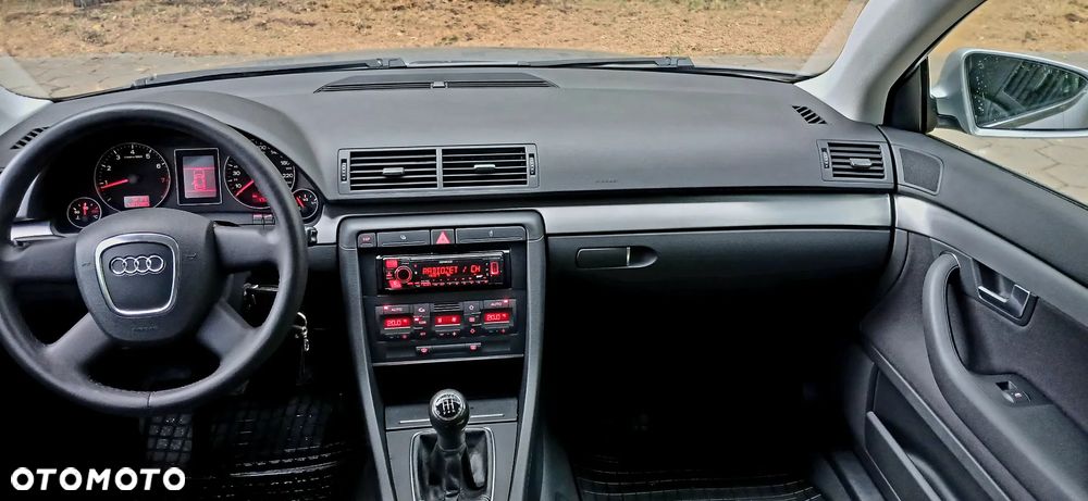 Audi A4 Avant - 11