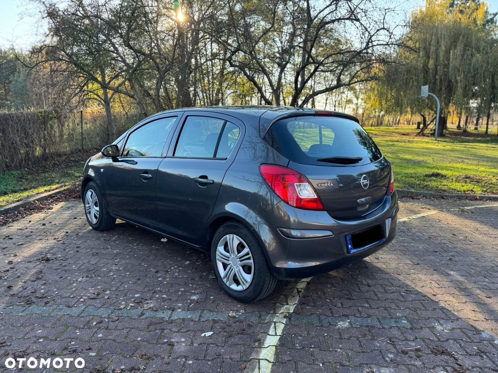 Opel Corsa 1.2 16V Enjoy - 8