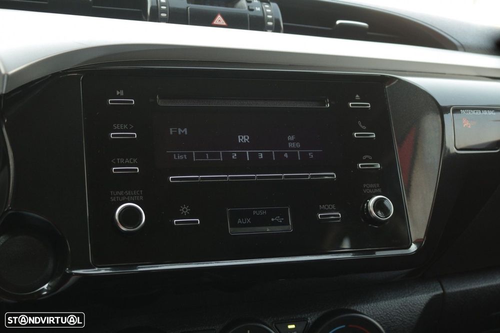 Toyota Hilux 2.4 D-4D 4WD CD CM - 39