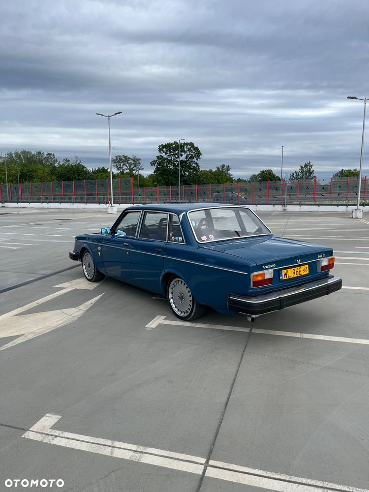 Volvo Seria 200 - 12