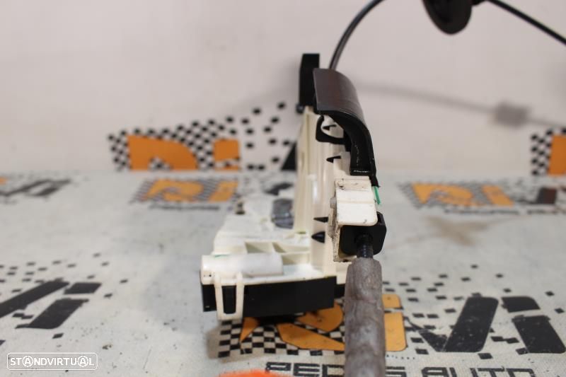 Fecho Da Porta Frente Direita Mercedes-Benz E-Class Coupé (C207)  A207 - 4