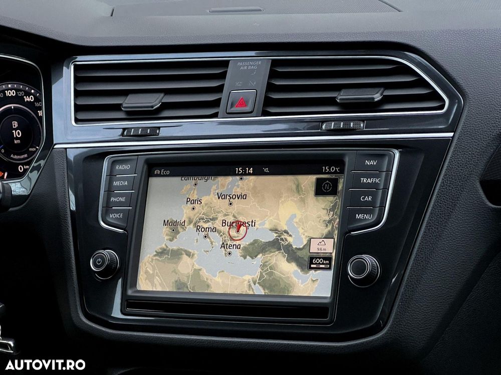 Volkswagen Tiguan - 11