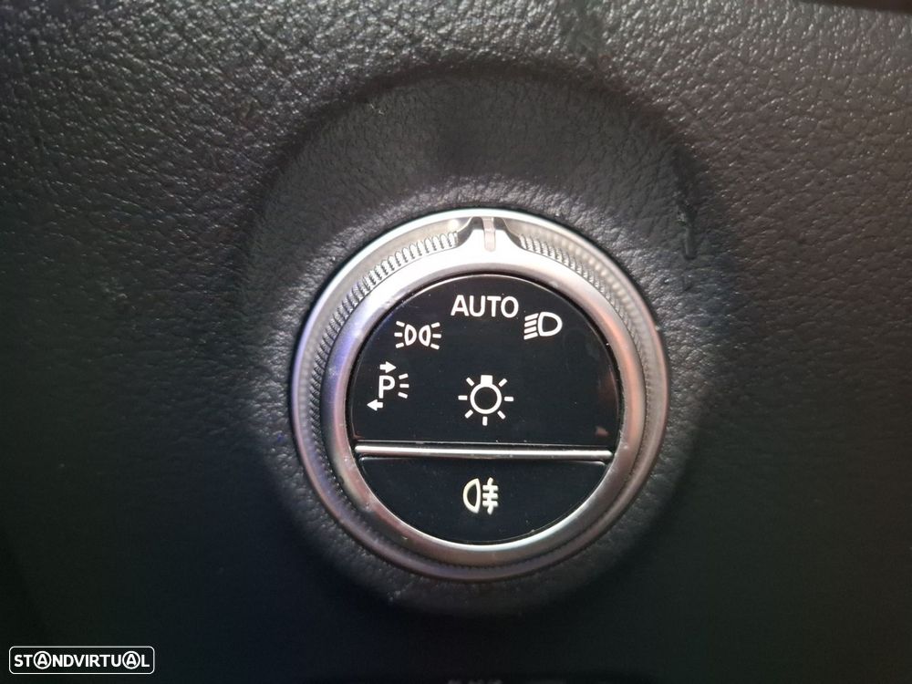 Mercedes-Benz cle-220 d Coupe - 21