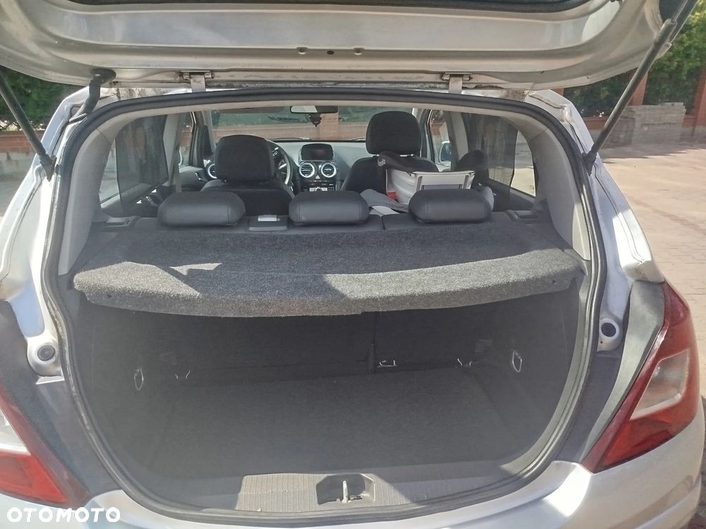 Opel Corsa 1.7 CDTI Cosmo - 13