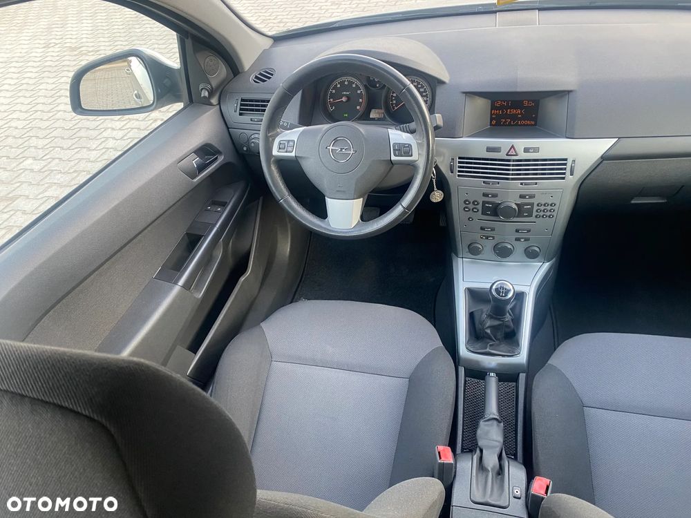 Opel Astra 1.4 Enjoy - 24