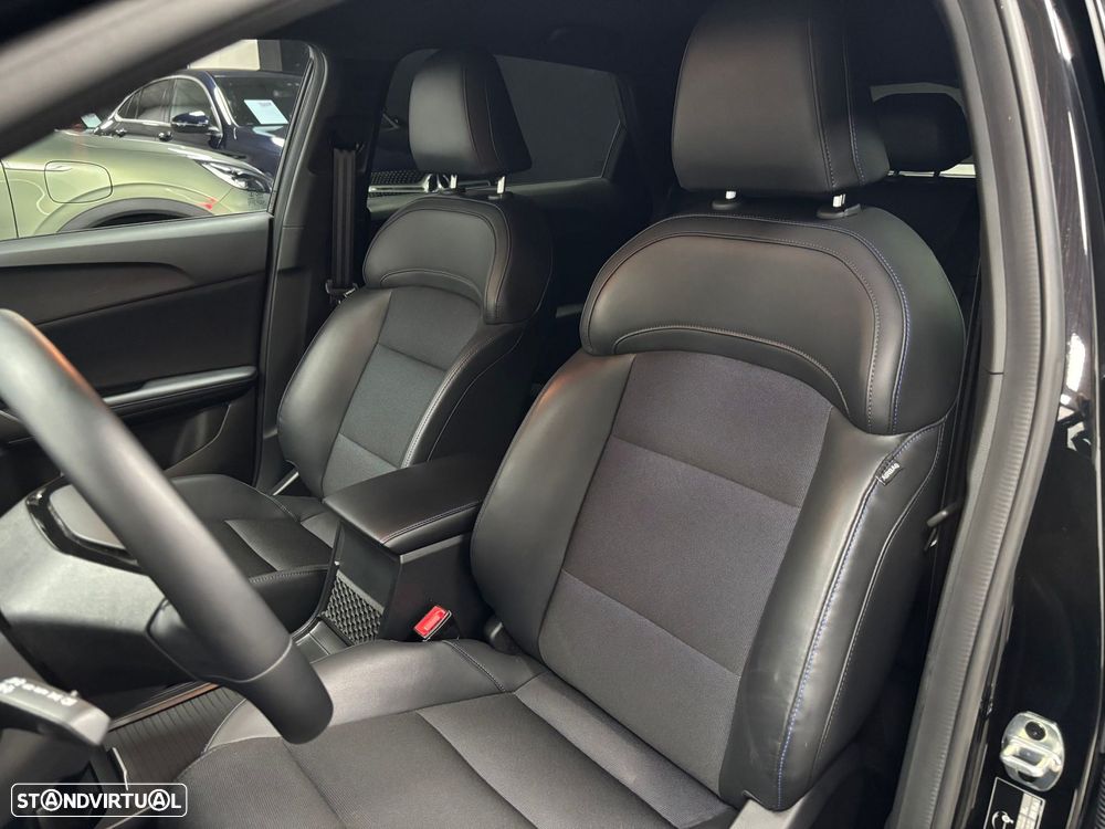 MG MG4 64 kWh Luxury - 10