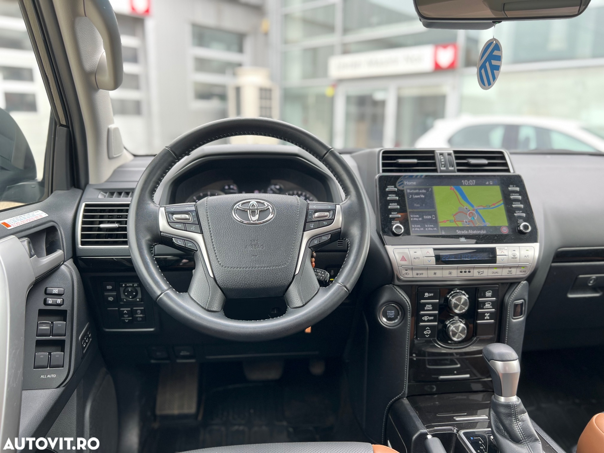 Toyota Land Cruiser 2.8l D-4D 204 CP A/T 7 locuri Luxury AVS Black - 18