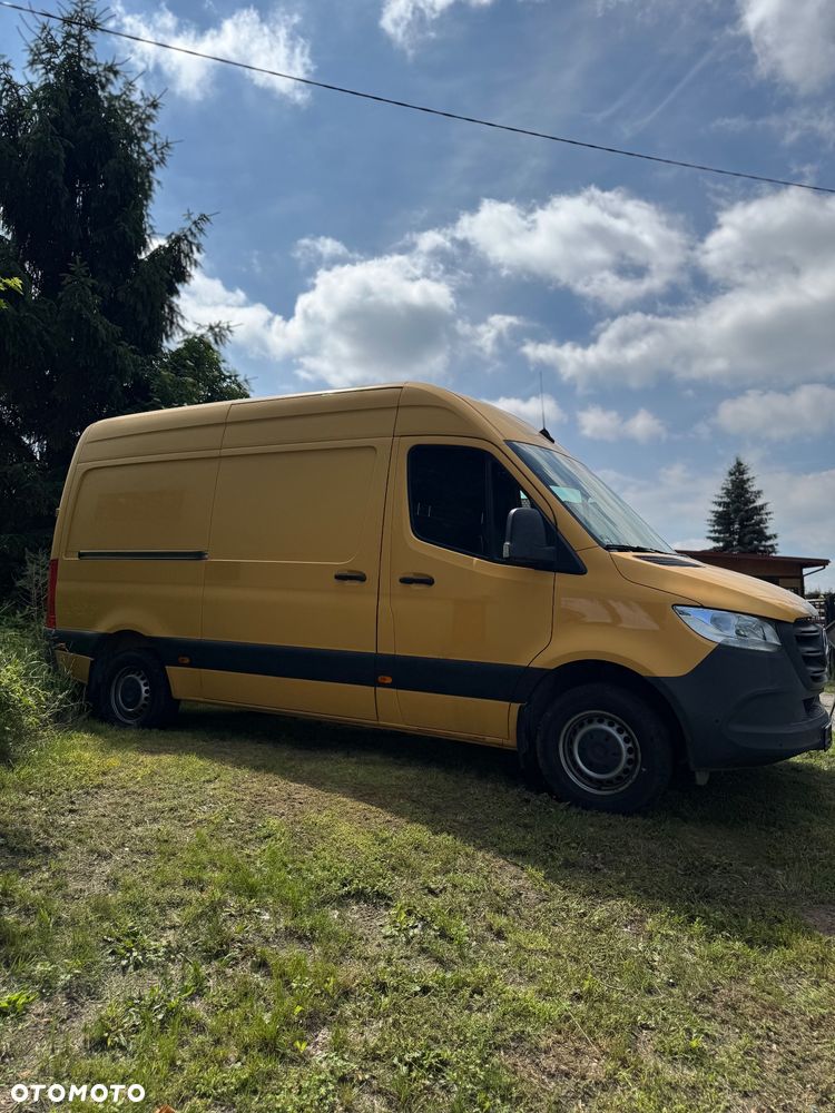 Mercedes-Benz Sprinter - 4