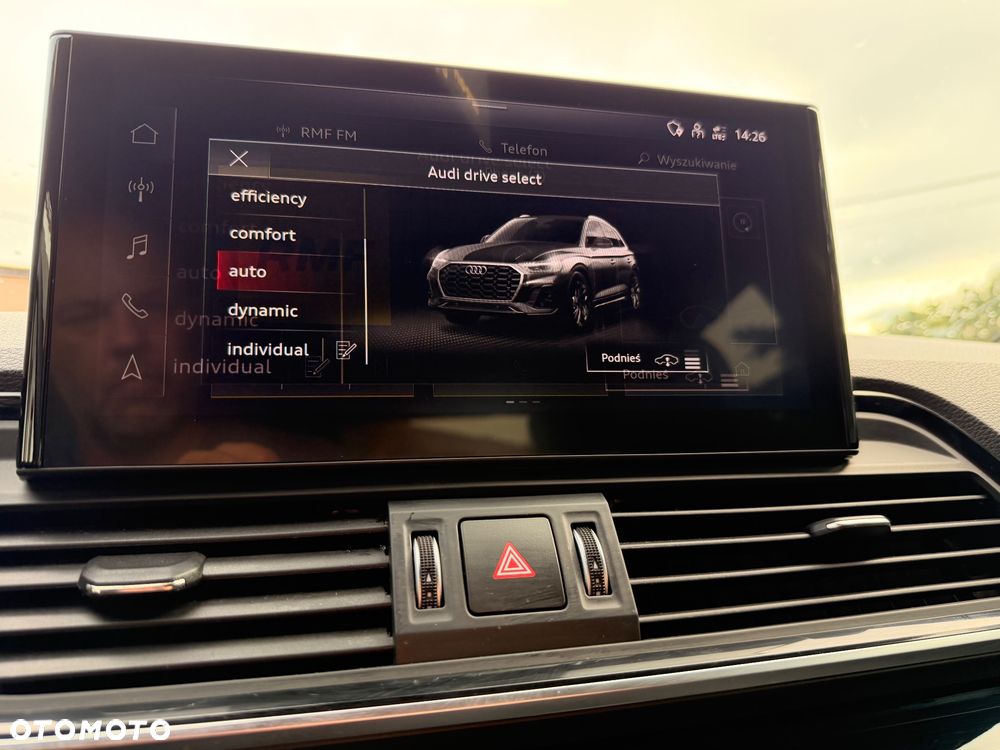 Audi Q5 50 TFSIe quattro S tronic S line business - 29