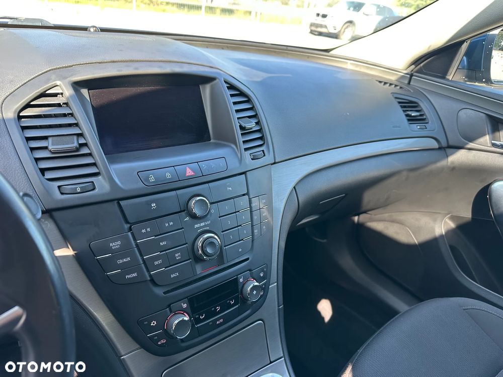 Opel Insignia - 12