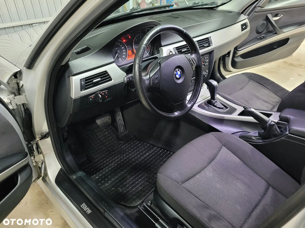 BMW Seria 3 320d DPF - 6