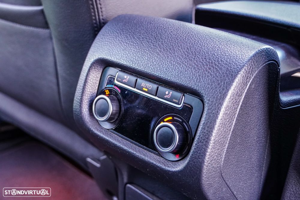 VW Sharan 2.0 TDI Highline - 39