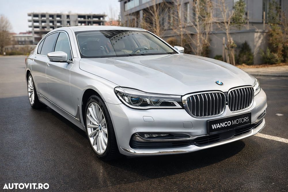 BMW Seria 7 740Le xDrive iPerformance - 3