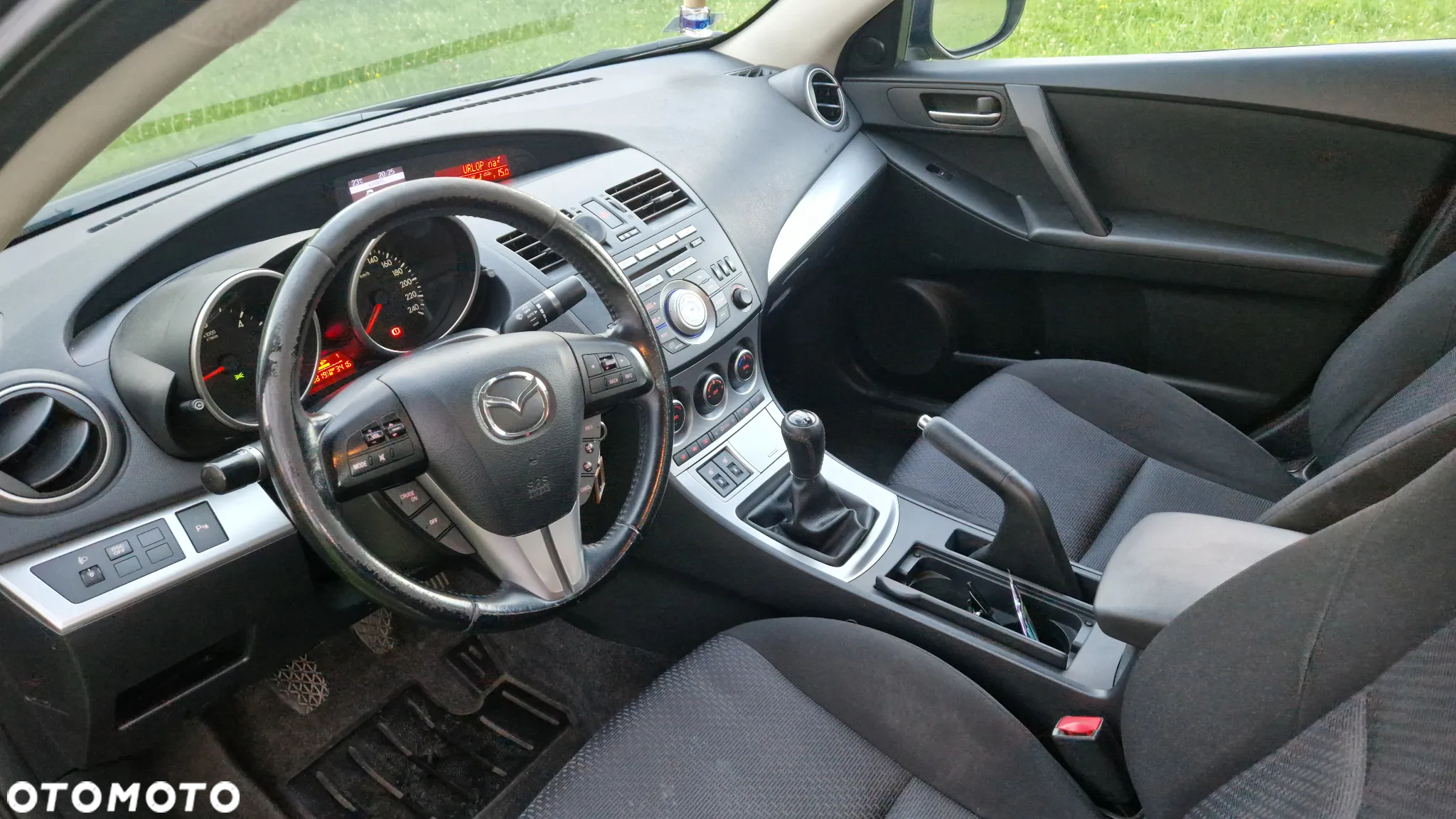 Mazda 3 1.6 CD Exclusive + - 8
