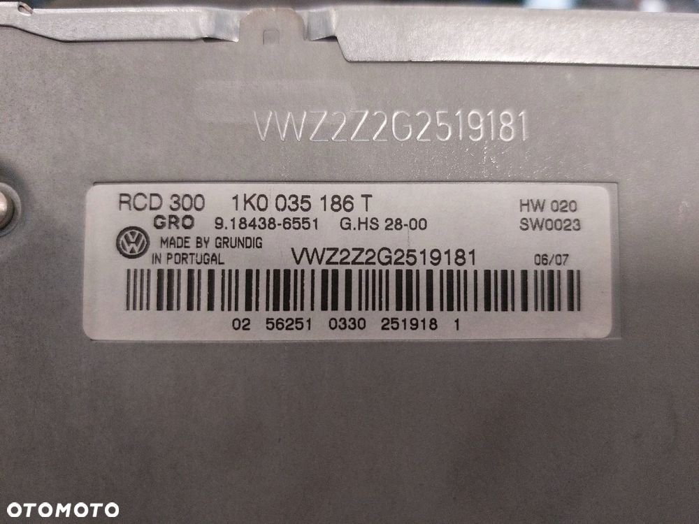 RADIO ODTWARZACZ  VOLKSWAGEN PASSAT B6 1K0035186T - 2