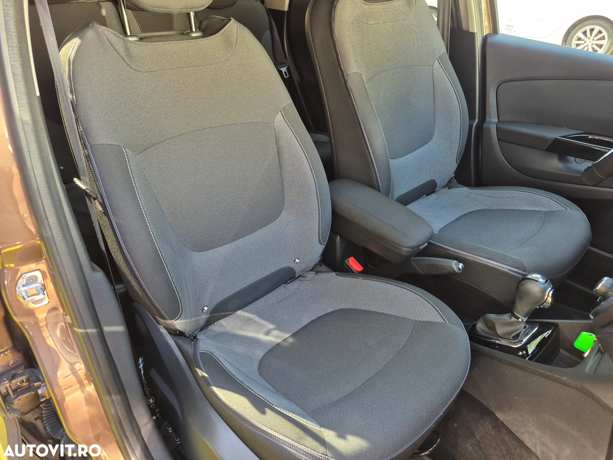 Renault Captur ENERGY TCe EDC Intens - 14