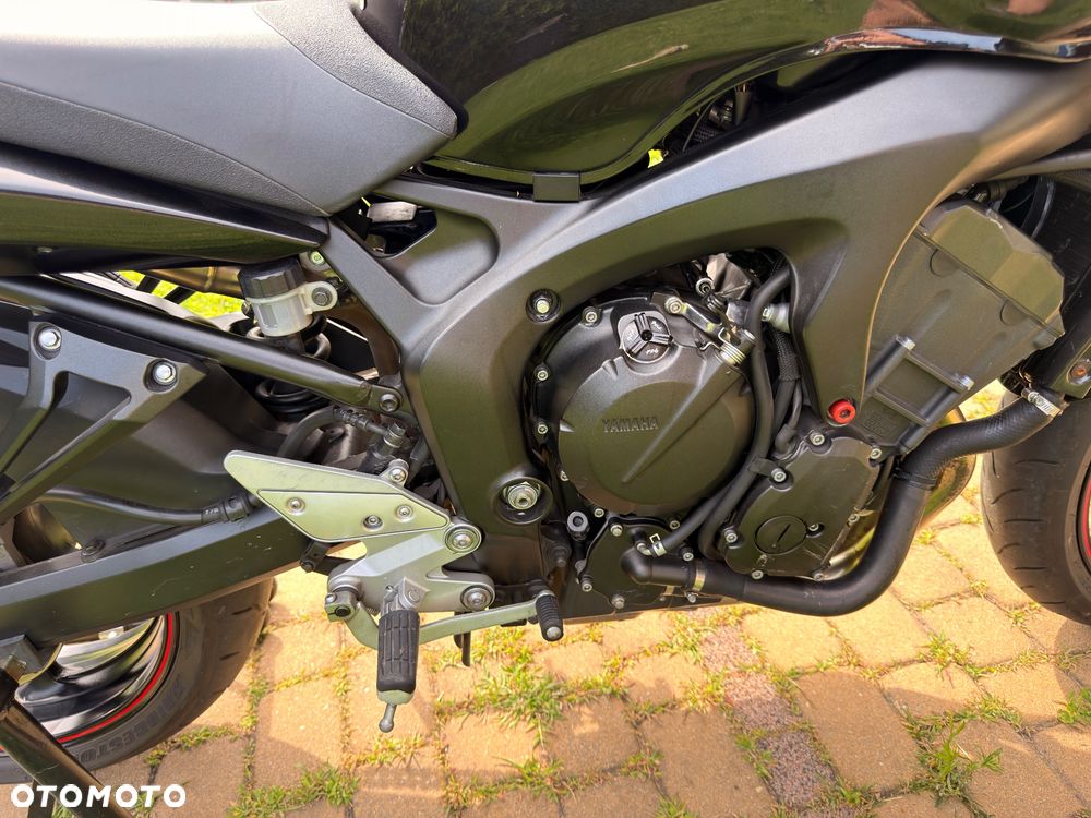 Yamaha FZ6 - 16