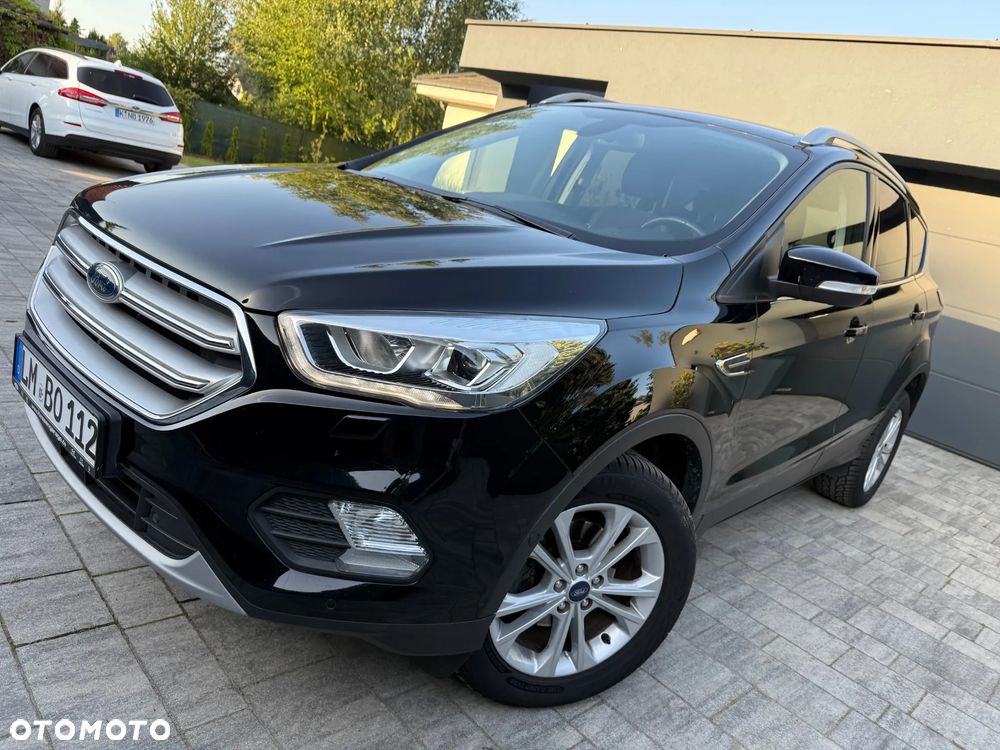 Ford Kuga 1.5 EcoBoost 2x4 Titanium - 1
