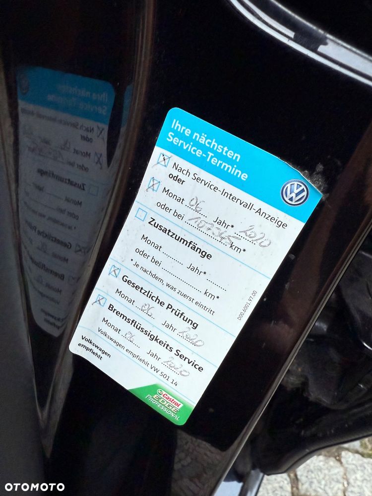 Volkswagen Golf - 32