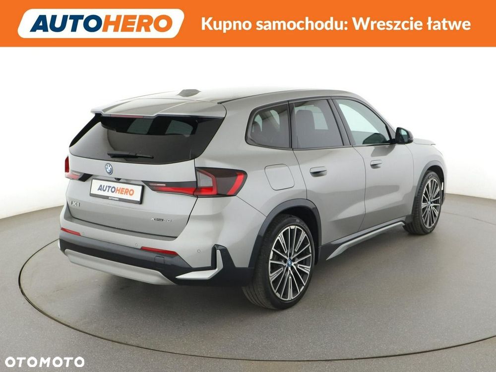 BMW iX1 xDrive30 xLine - 9