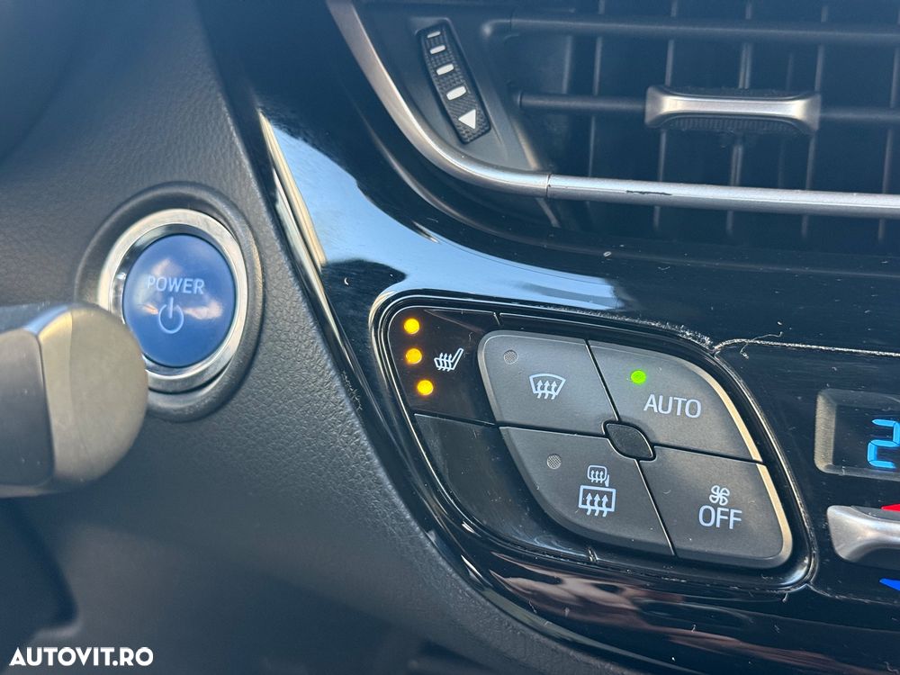 Toyota C-HR Hybrid Business-Edition - 21