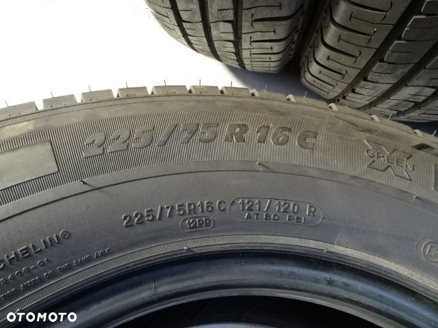 Opony 225/75/16C 4szt MICHELIN 10mm (22576) - 3