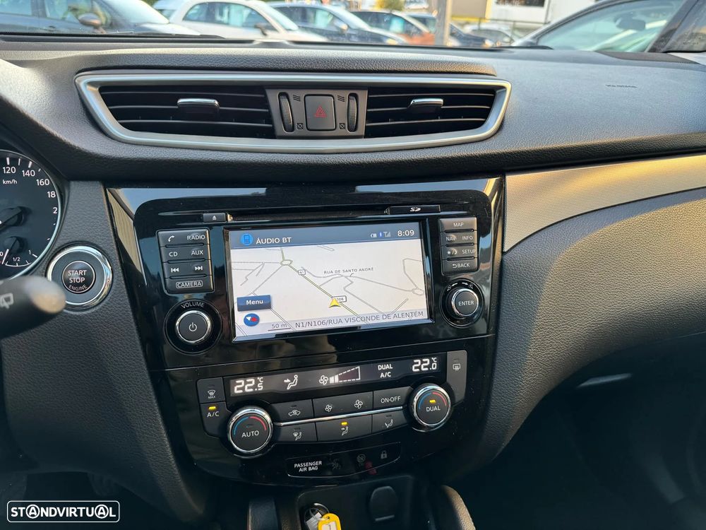 Nissan Qashqai 1.5 dCi N-Connecta - 12
