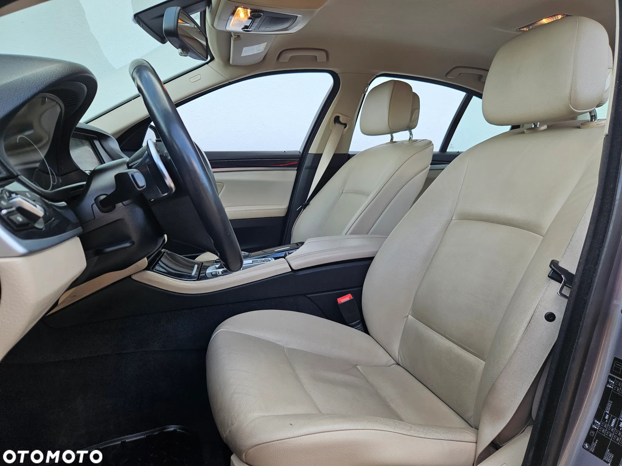BMW Seria 5 - 12