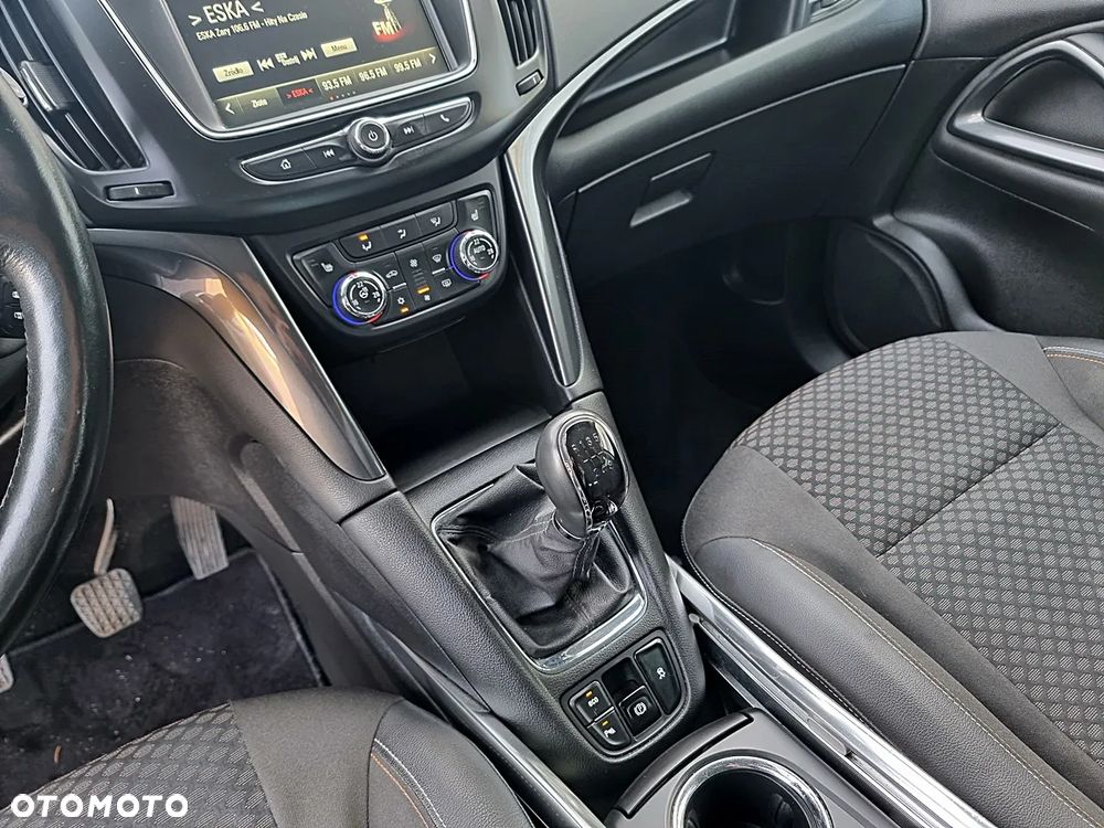 Opel Zafira - 25