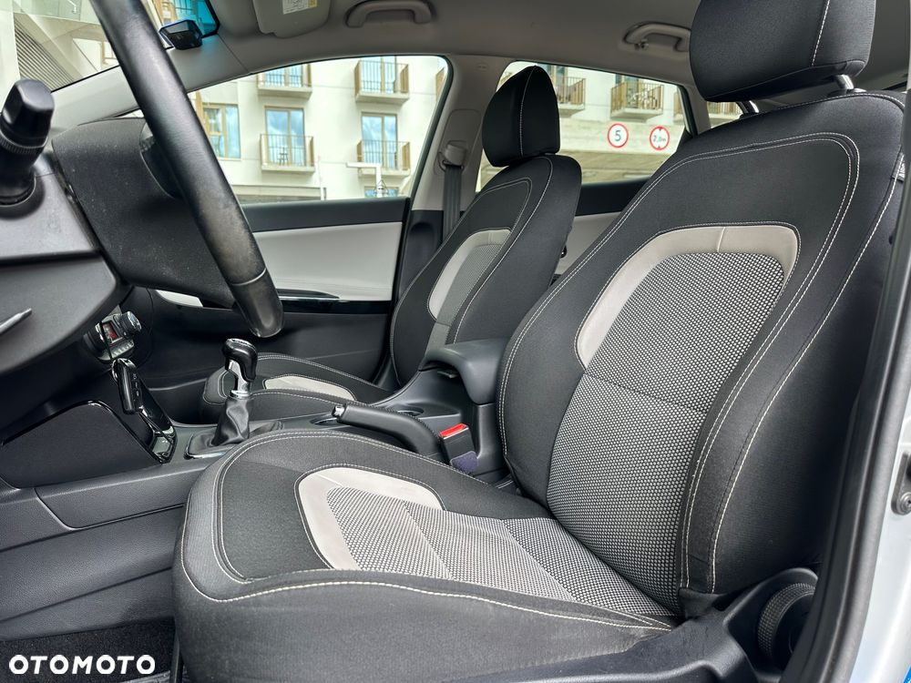 Kia Ceed 1.6 CRDi L Business Line - 6