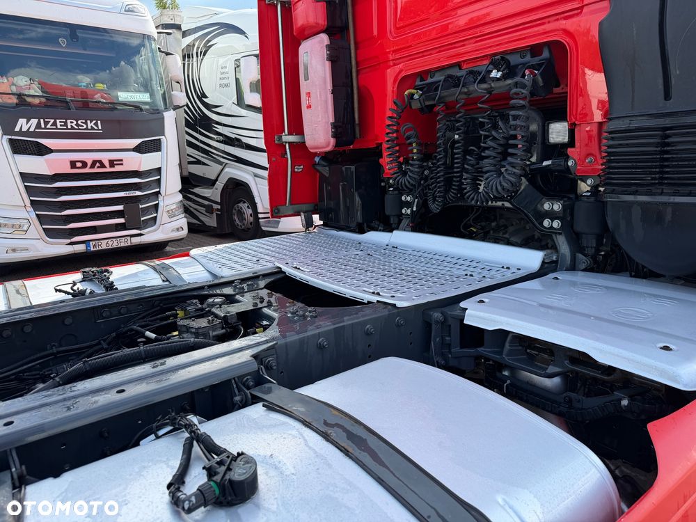 DAF XF - 11