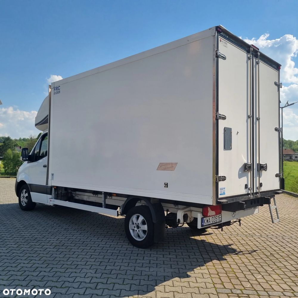 Mercedes-Benz Sprinter - 6