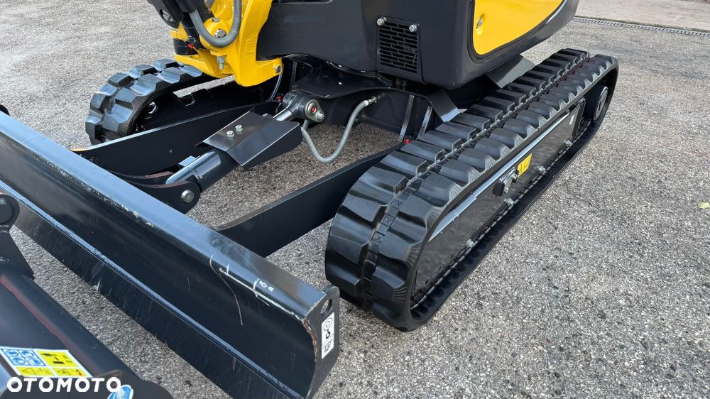 Yanmar SV22 / rok prod. 2021 / liczba godzin 42 / zakupiona w polskiej sieci dealerskiej / komplet 3 łyżek / stan idealny / - 10