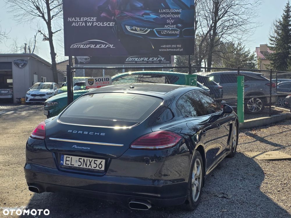 Porsche Panamera 4 PDK Platinum Edition - 11