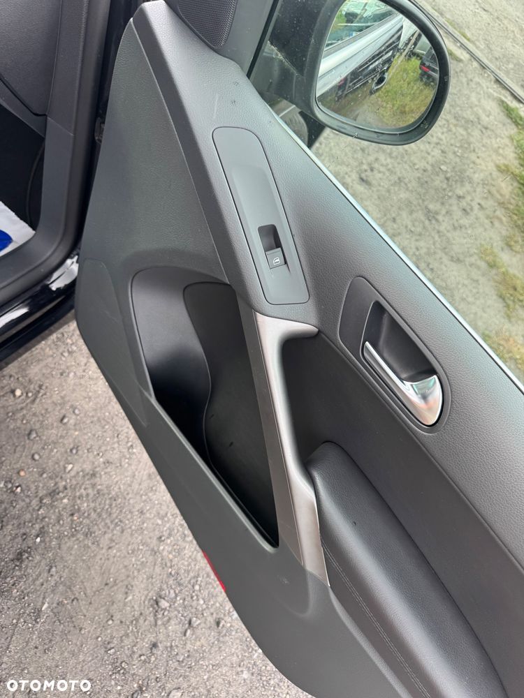 Volkswagen Tiguan - 21