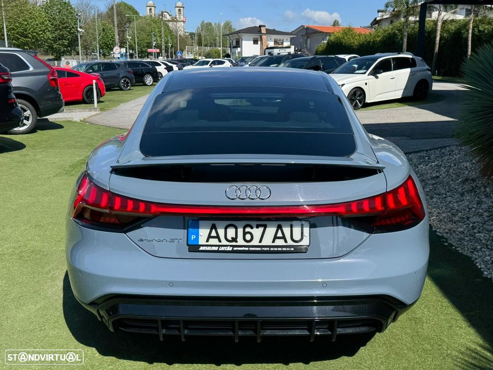 Audi e-tron GT quattro - 16