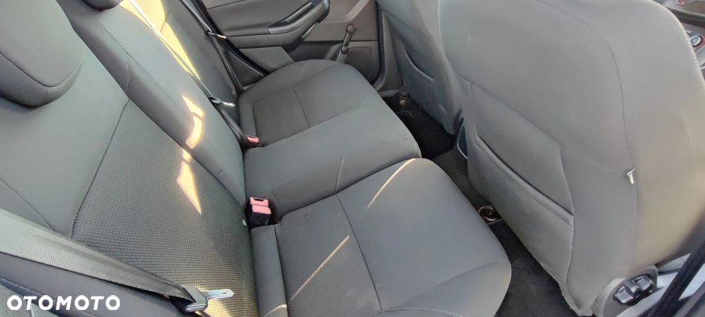 Ford Focus 1.6 Trend - 10