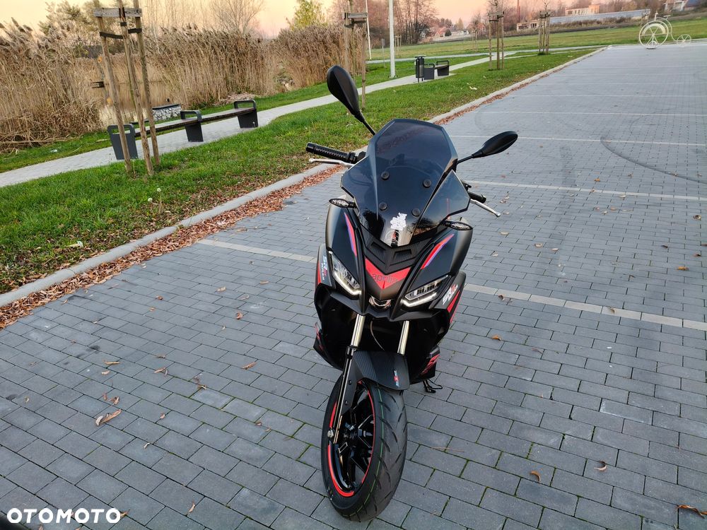 Aprilia SR - 9