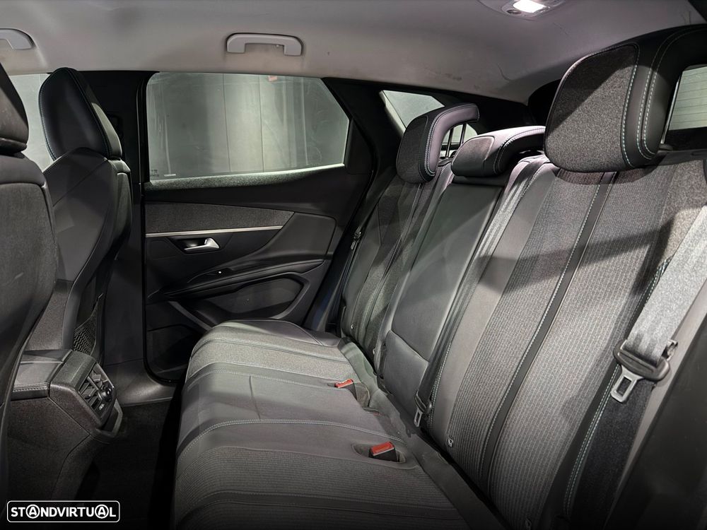 Peugeot 3008 1.6 Hybrid Allure e-EAT8 - 32