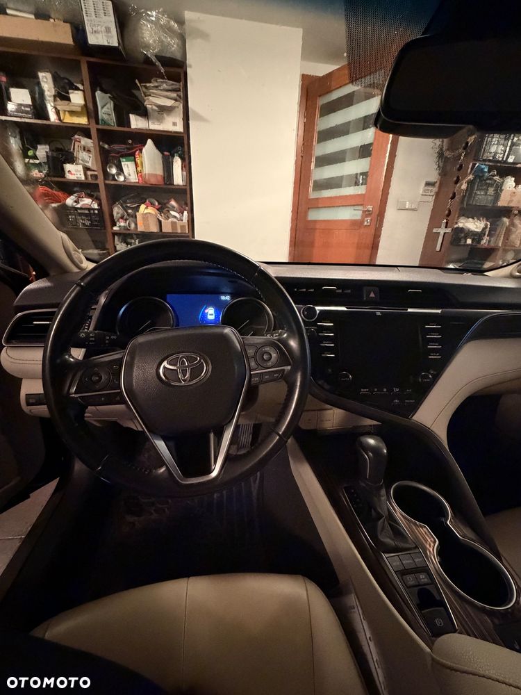 Toyota Camry 2.5 Hybrid Prestige CVT - 9