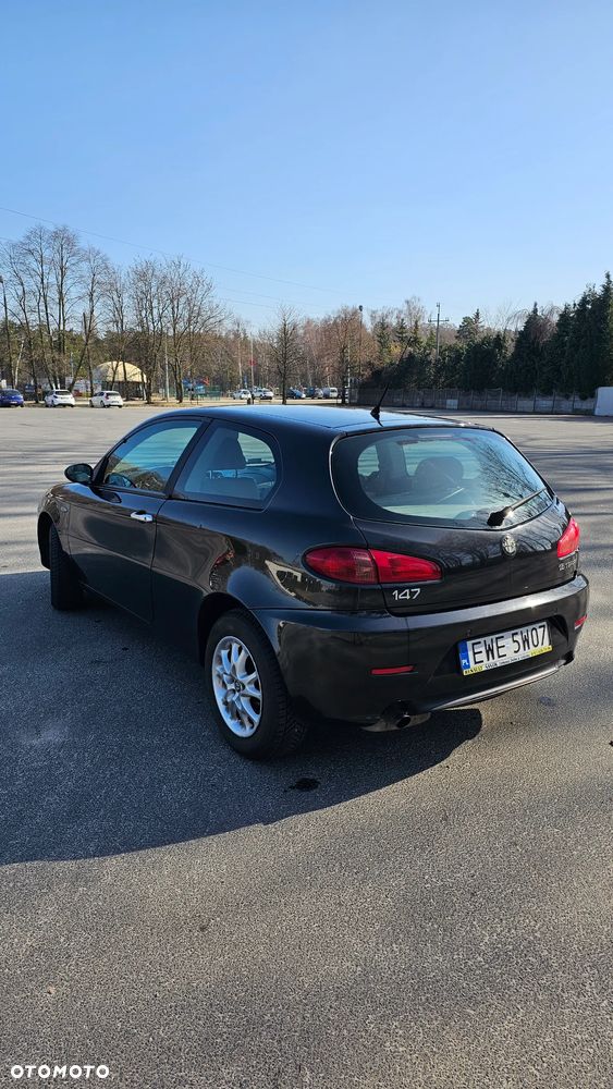 Alfa Romeo 147 1.6 Twin Spark ECO Sportiva - 3