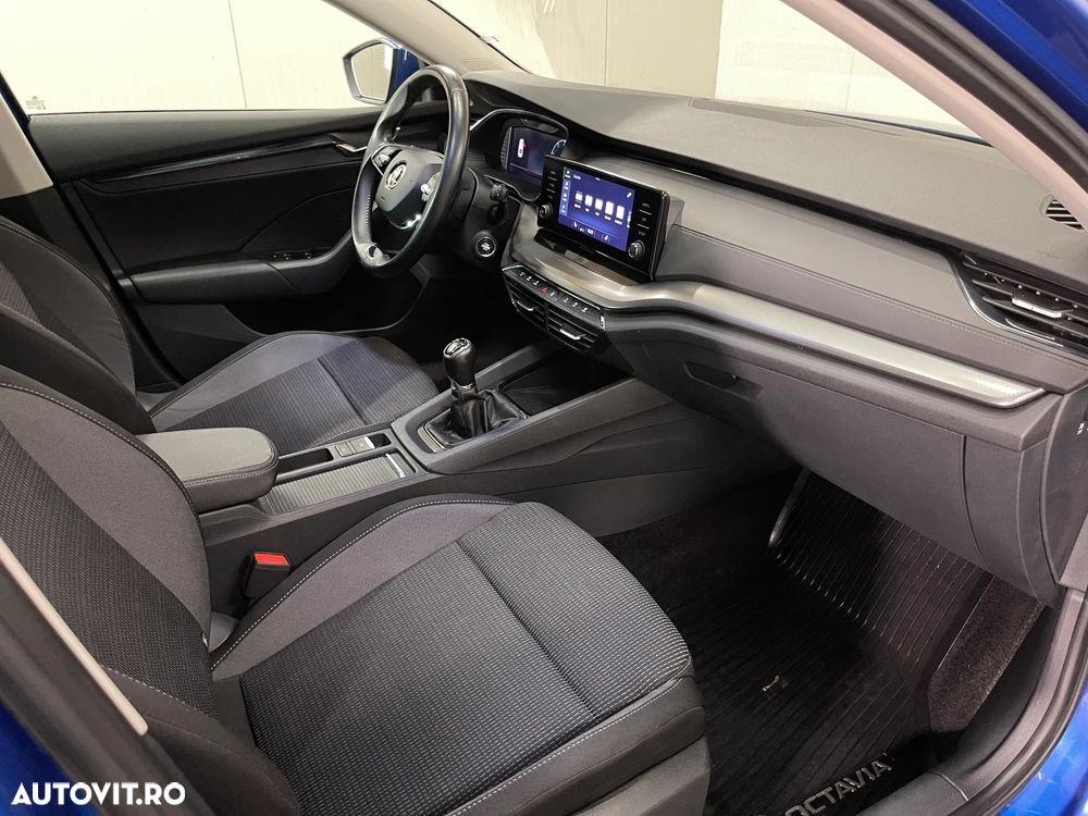 Skoda Octavia 2.0 TDI Ambition - 11