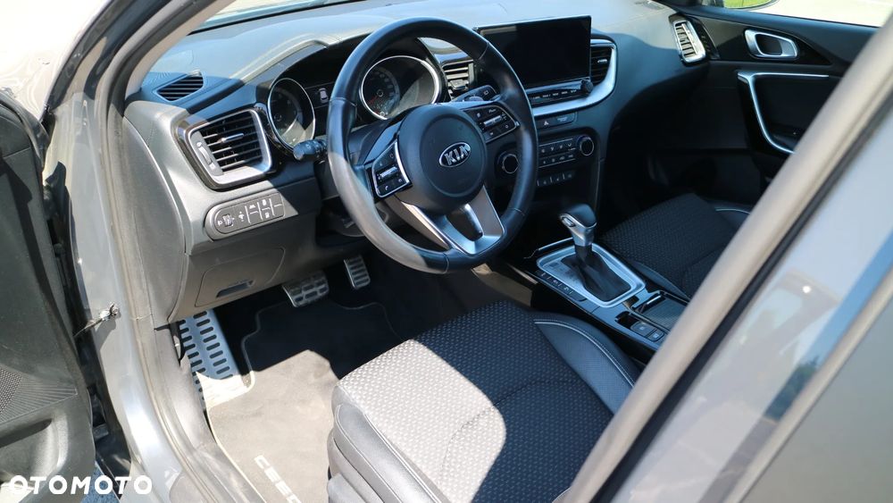 Kia Ceed 1.5 T-GDI L Business Line DCT - 11
