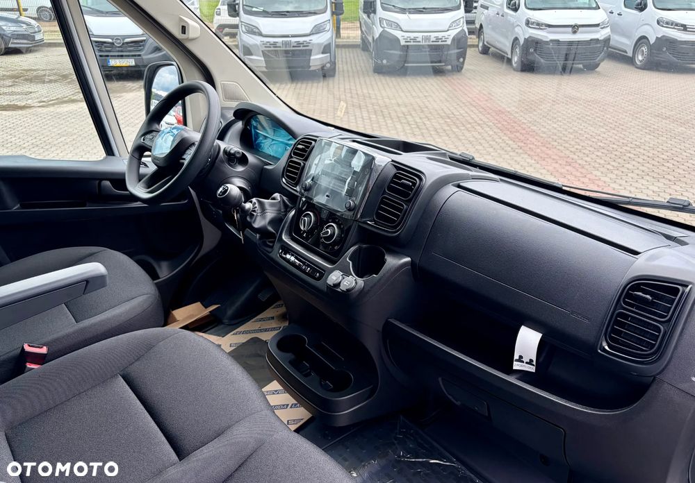 Peugeot Boxer Furgon L2H2 - 13