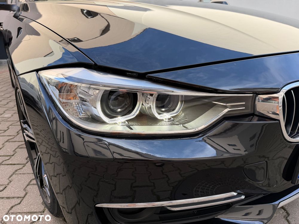 BMW Seria 3 330d Sport-Aut Luxury Line - 14