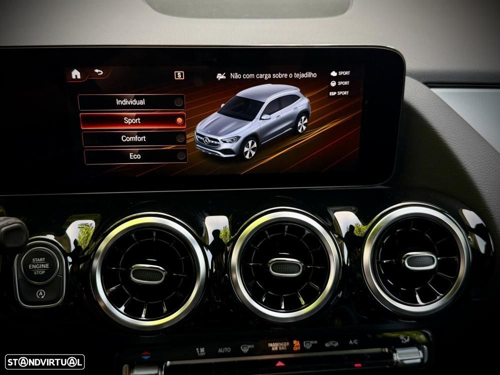 Mercedes-Benz GLA 180 7G-DCT - 13