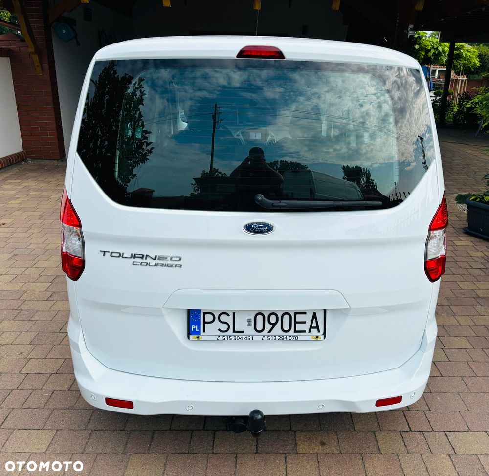Ford Tourneo Courier - 4