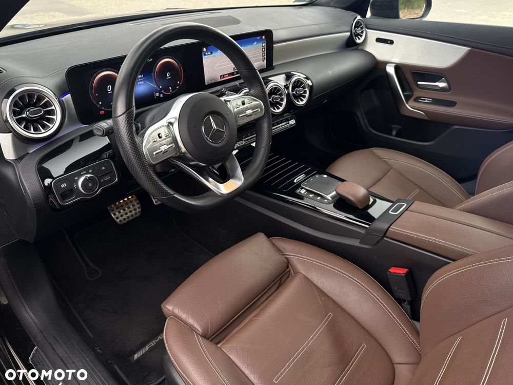 Mercedes-Benz CLA - 10