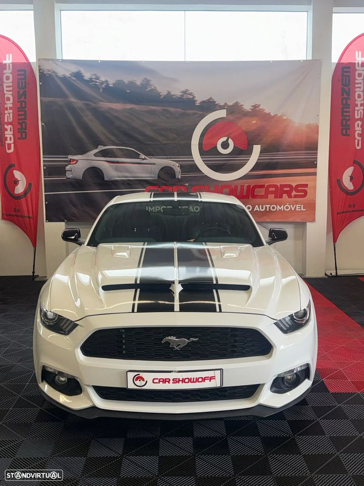 Ford Mustang - 3